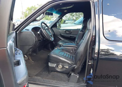 2000 Ford F-150 Lariat/Xl/Xlt z USA, uszkodzony, nr VIN 2FTRX07L9YCB18619